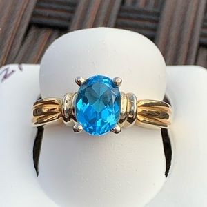NWOT 14KY Genuine Oval Swiss Blue Topaz Ring